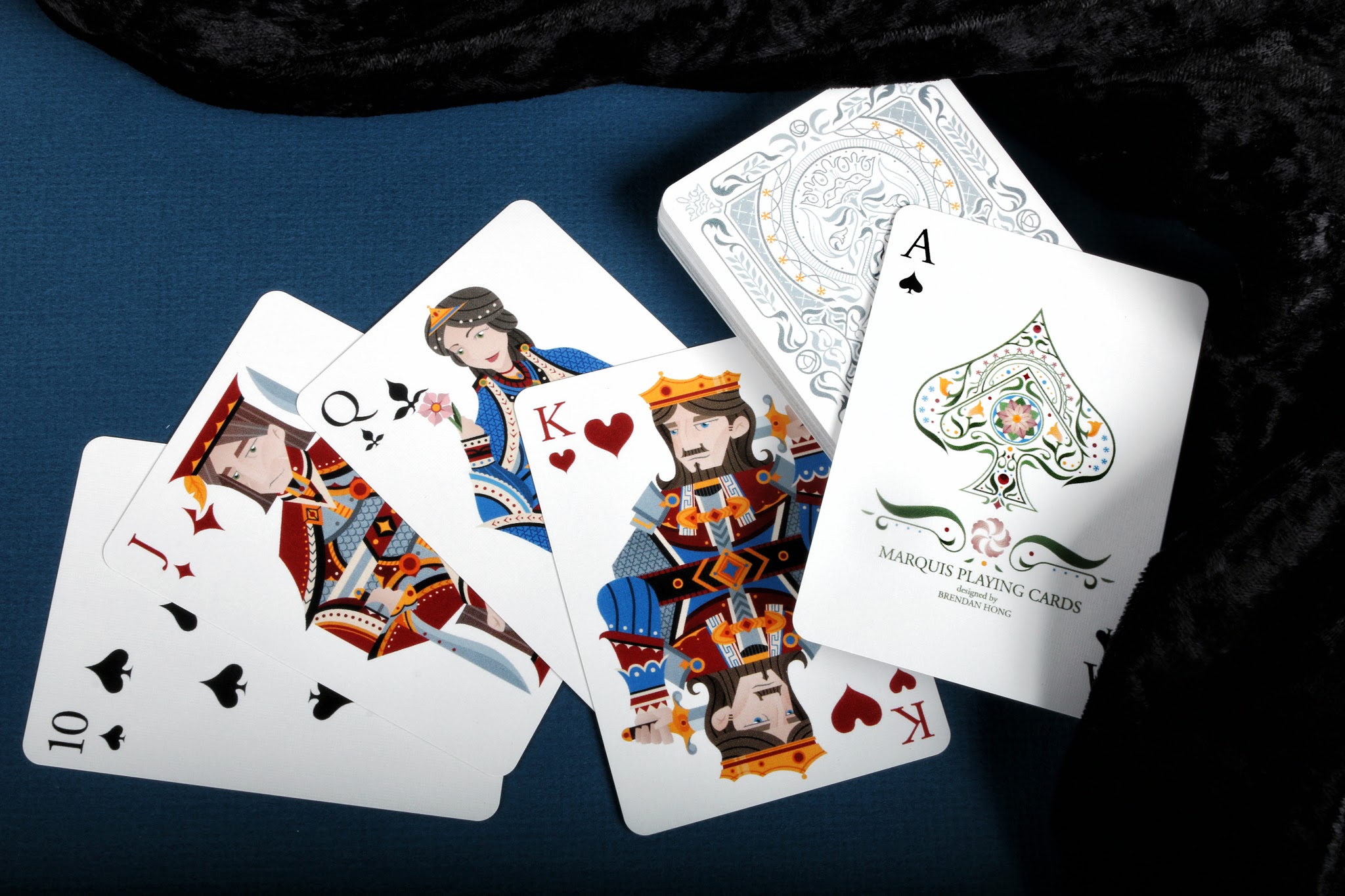 10 Cool and Unique Playing Cards for Collectors - Hongkiat